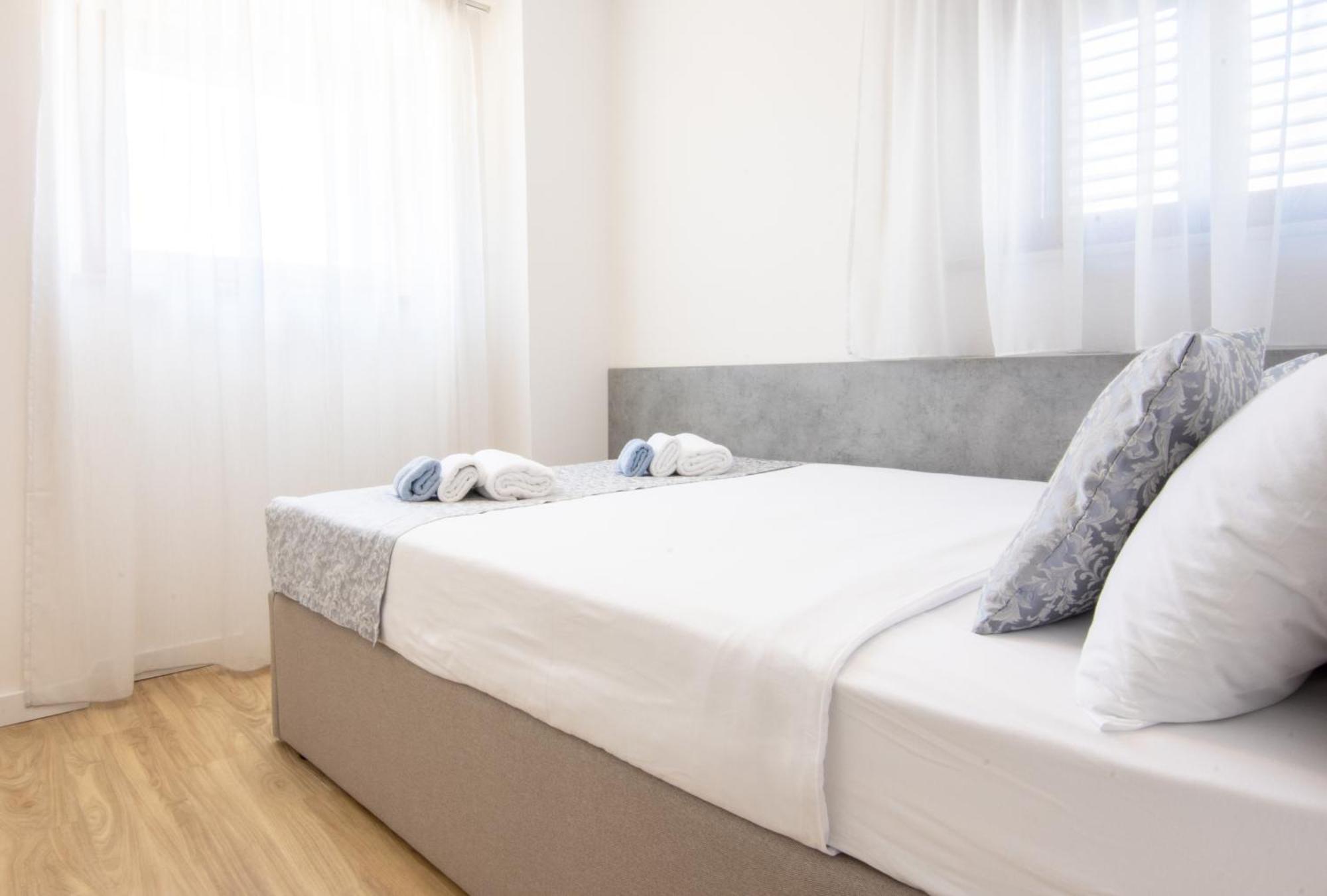 Bed & Breakfast Portun In The Center บาชกาโวดา ภายนอก รูปภาพ