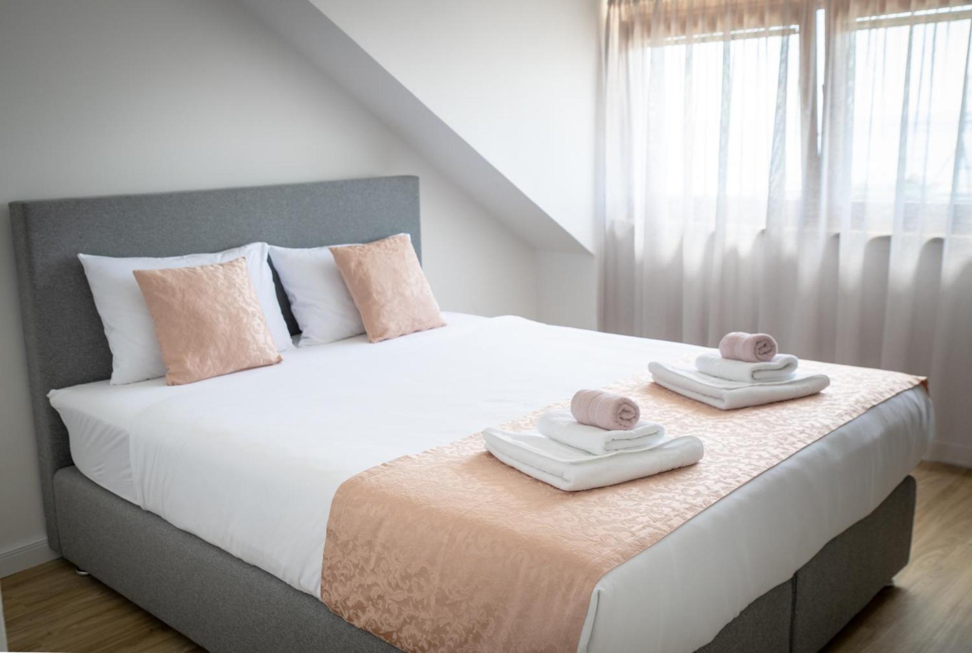 Bed & Breakfast Portun In The Center บาชกาโวดา ภายนอก รูปภาพ