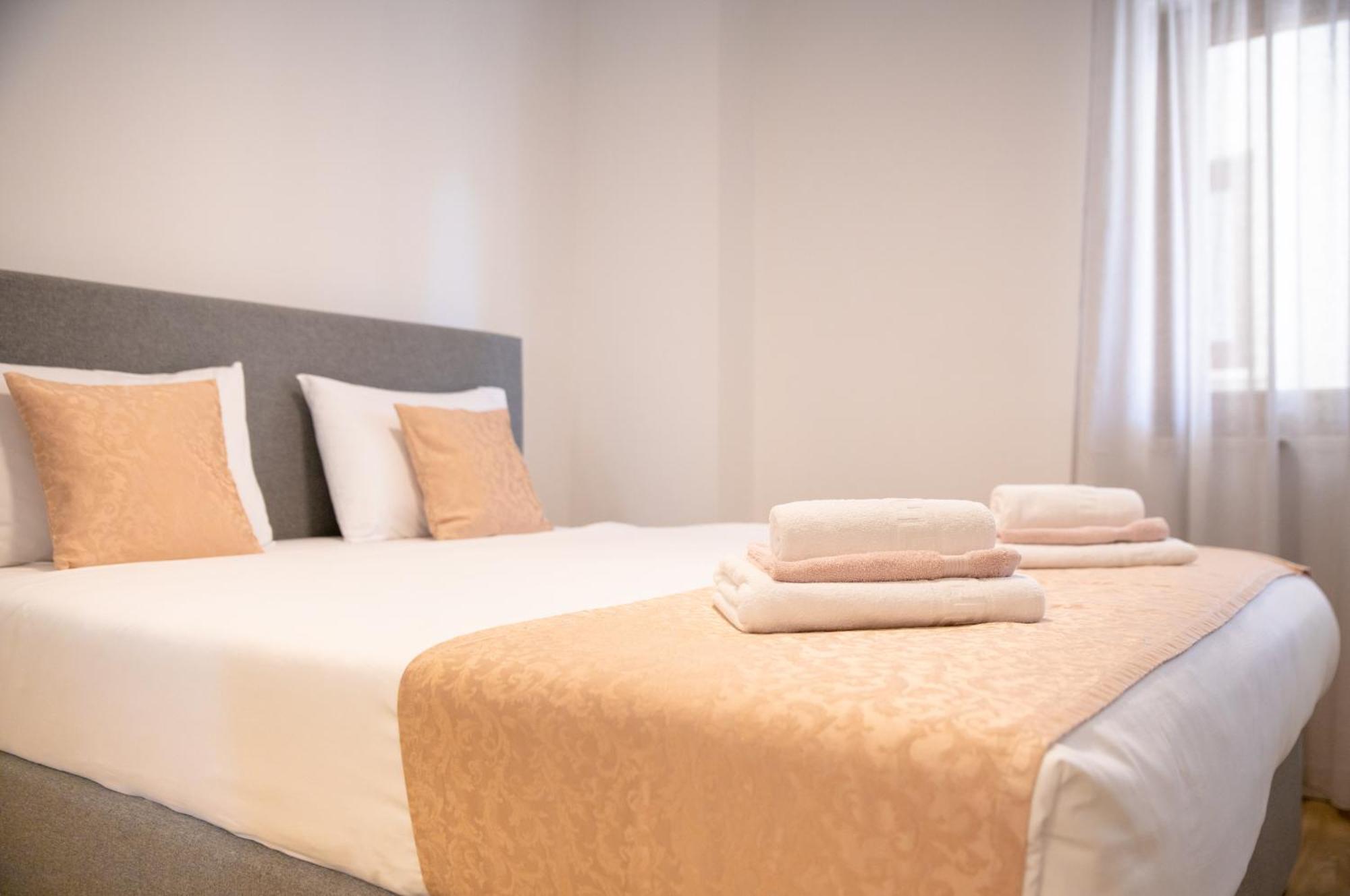 Bed & Breakfast Portun In The Center บาชกาโวดา ภายนอก รูปภาพ