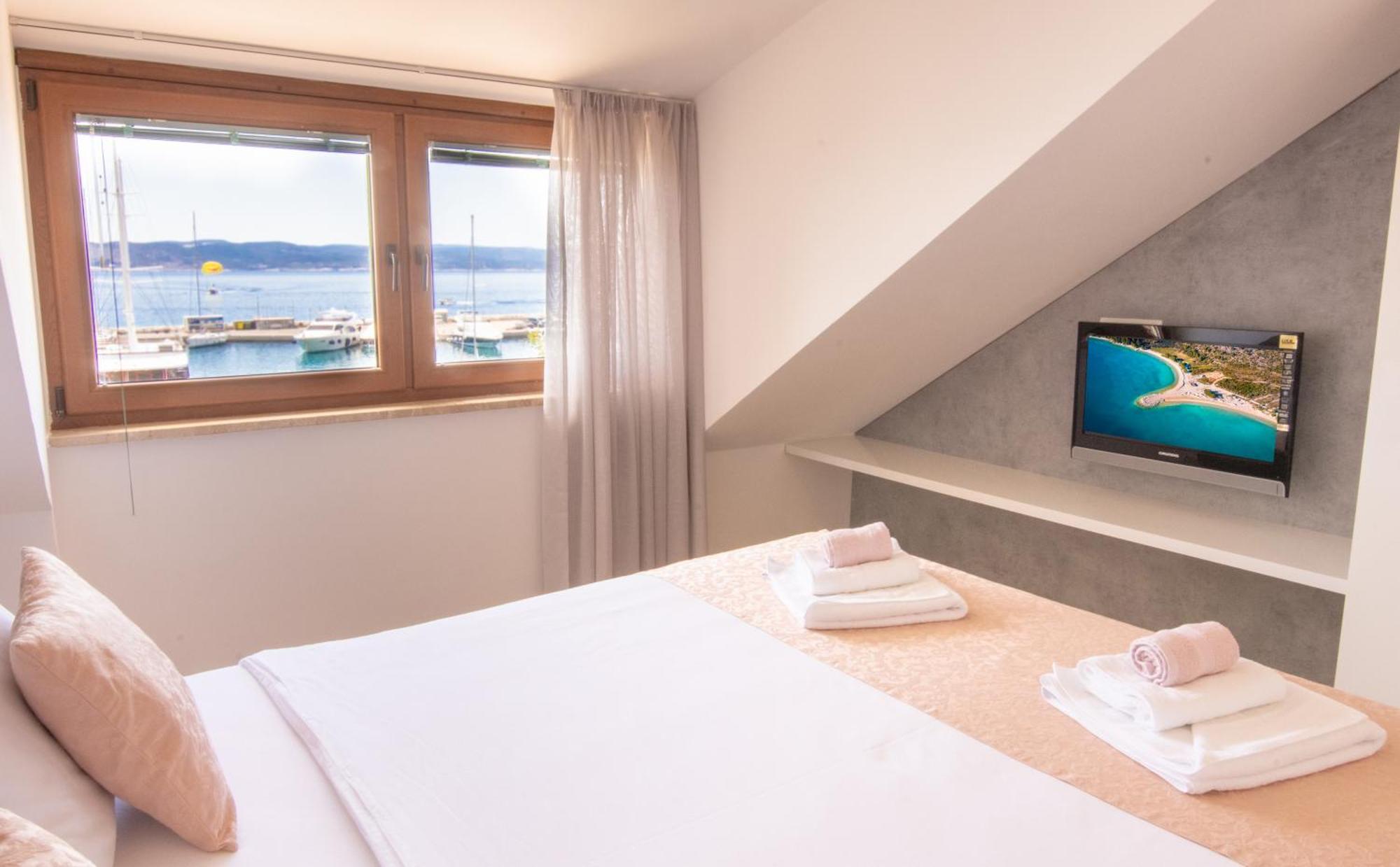 Bed & Breakfast Portun In The Center บาชกาโวดา ภายนอก รูปภาพ