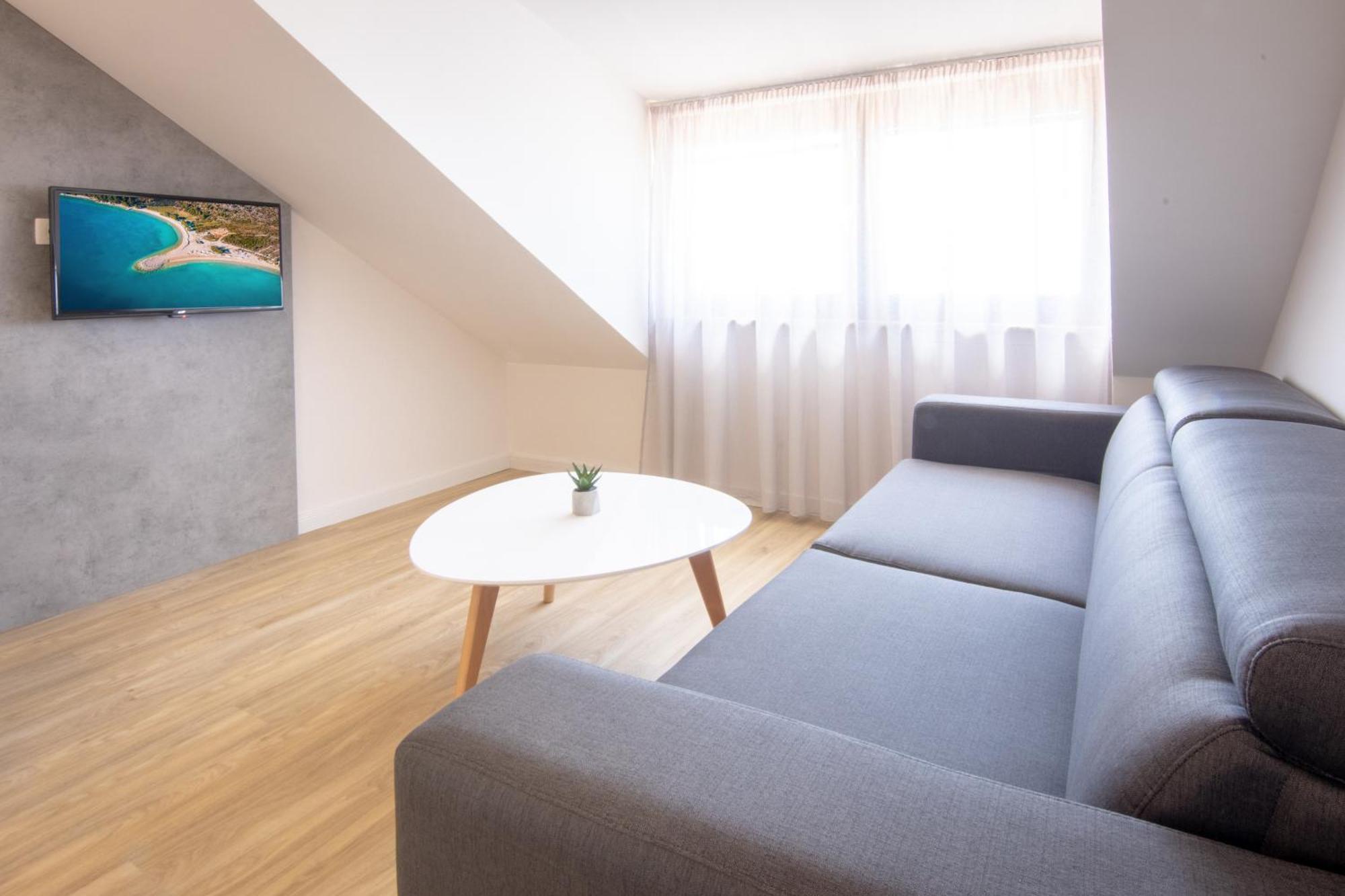 Bed & Breakfast Portun In The Center บาชกาโวดา ภายนอก รูปภาพ