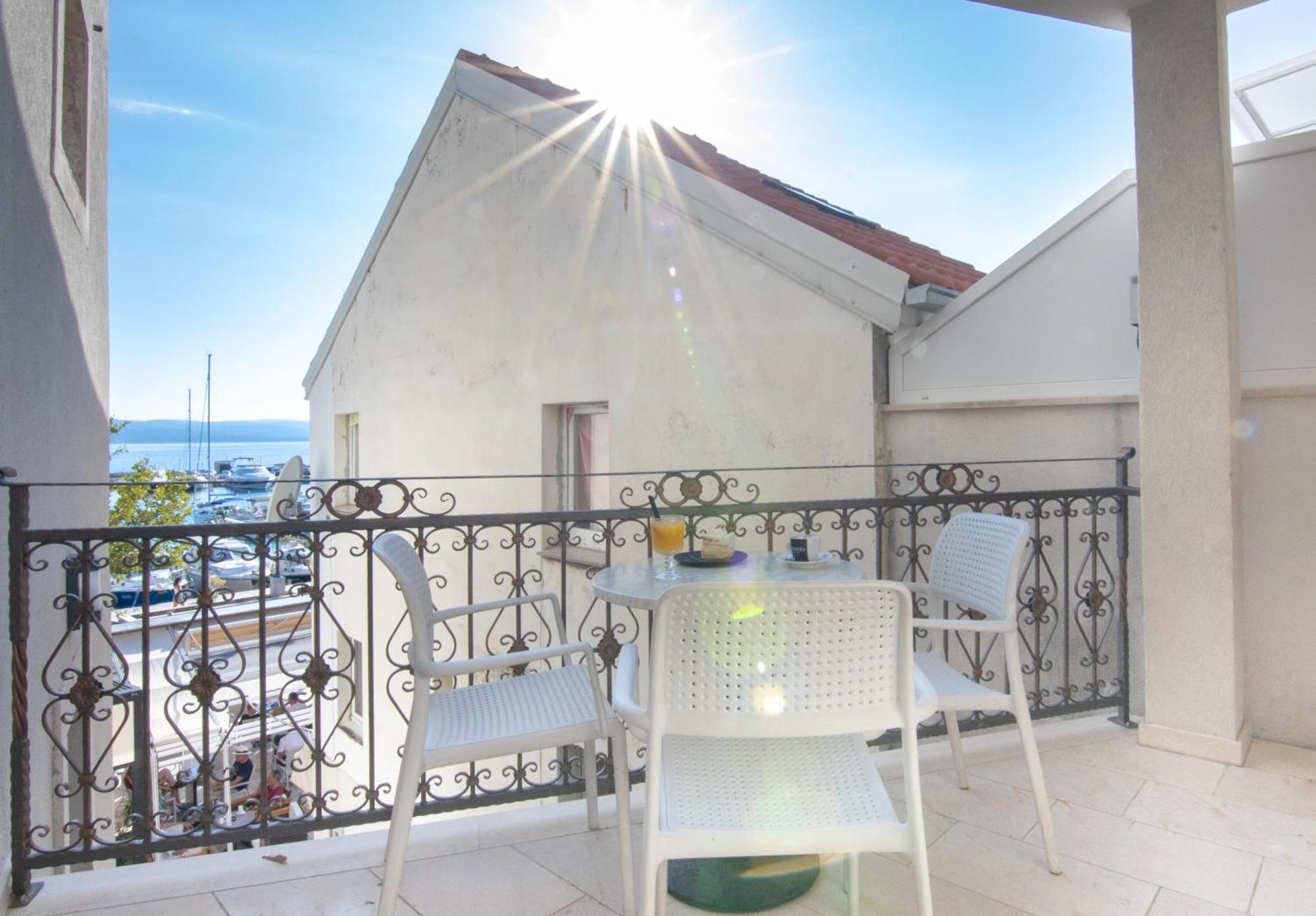 Bed & Breakfast Portun In The Center บาชกาโวดา ภายนอก รูปภาพ